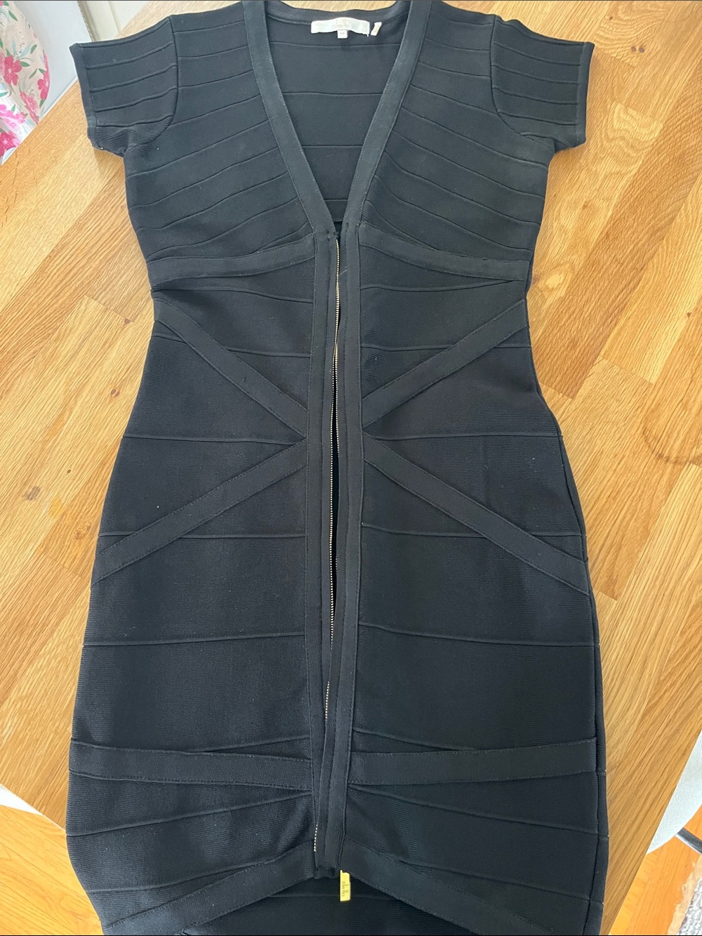 Stretta Black Short-Sleeve Zip-Front Midi Dress